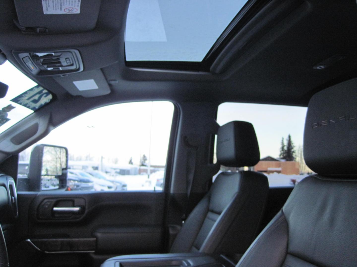 2021 silver /black GMC Sierra 2500HD Denali (1GT49REY0MF) , located at 9530 Old Seward Highway, Anchorage, AK, 99515, (907) 349-3343, 61.134140, -149.865570 - Low Miles on the GMC Sierra 2500 Denali Diesel. Come take a test drive. - Photo#10